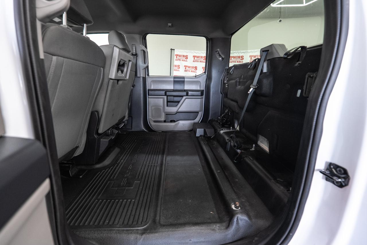Ford F-350 Chassis Cab  2022