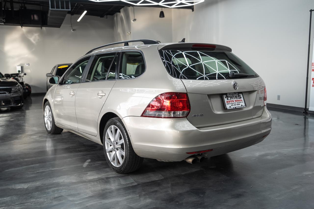 Volkswagen Jetta SportWagen 2.0L TDI 2014