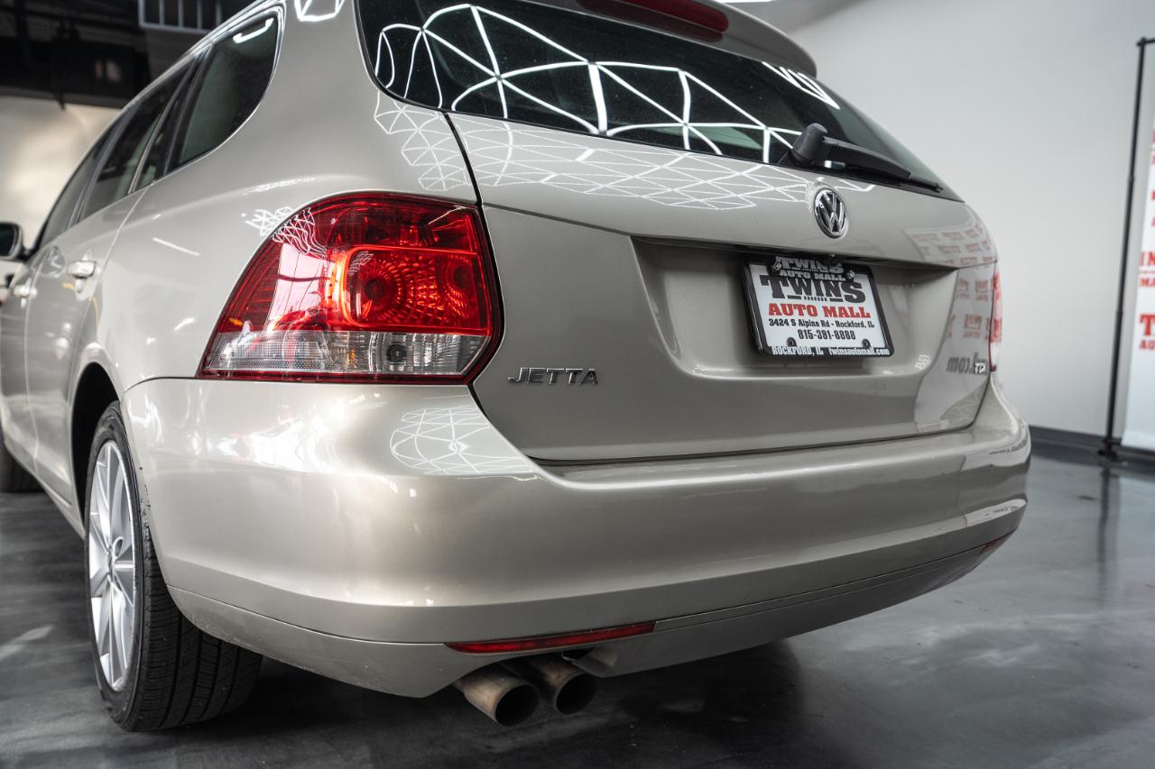 Volkswagen Jetta SportWagen 2.0L TDI 2014