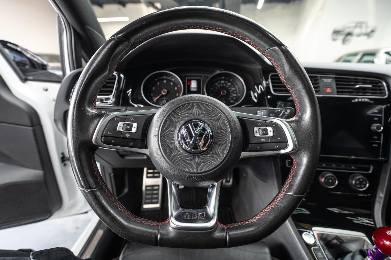 Volkswagen Golf GTI S 6M 2021