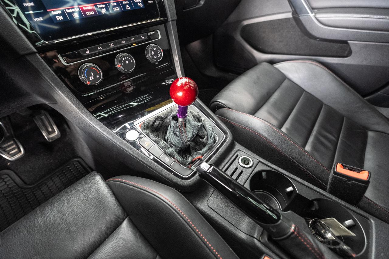 Volkswagen Golf GTI S 6M 2021