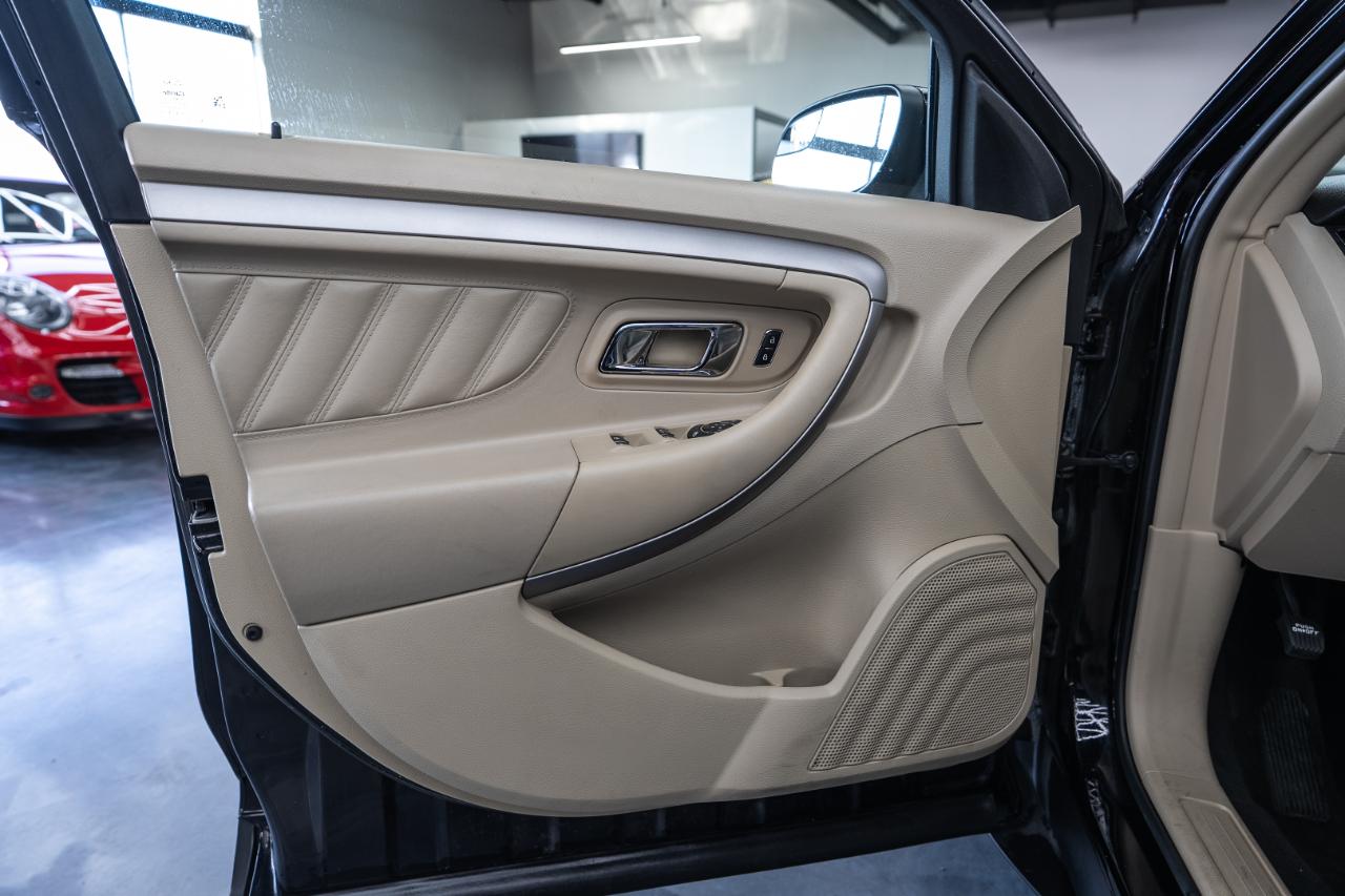 Ford Taurus SEL FWD 2018