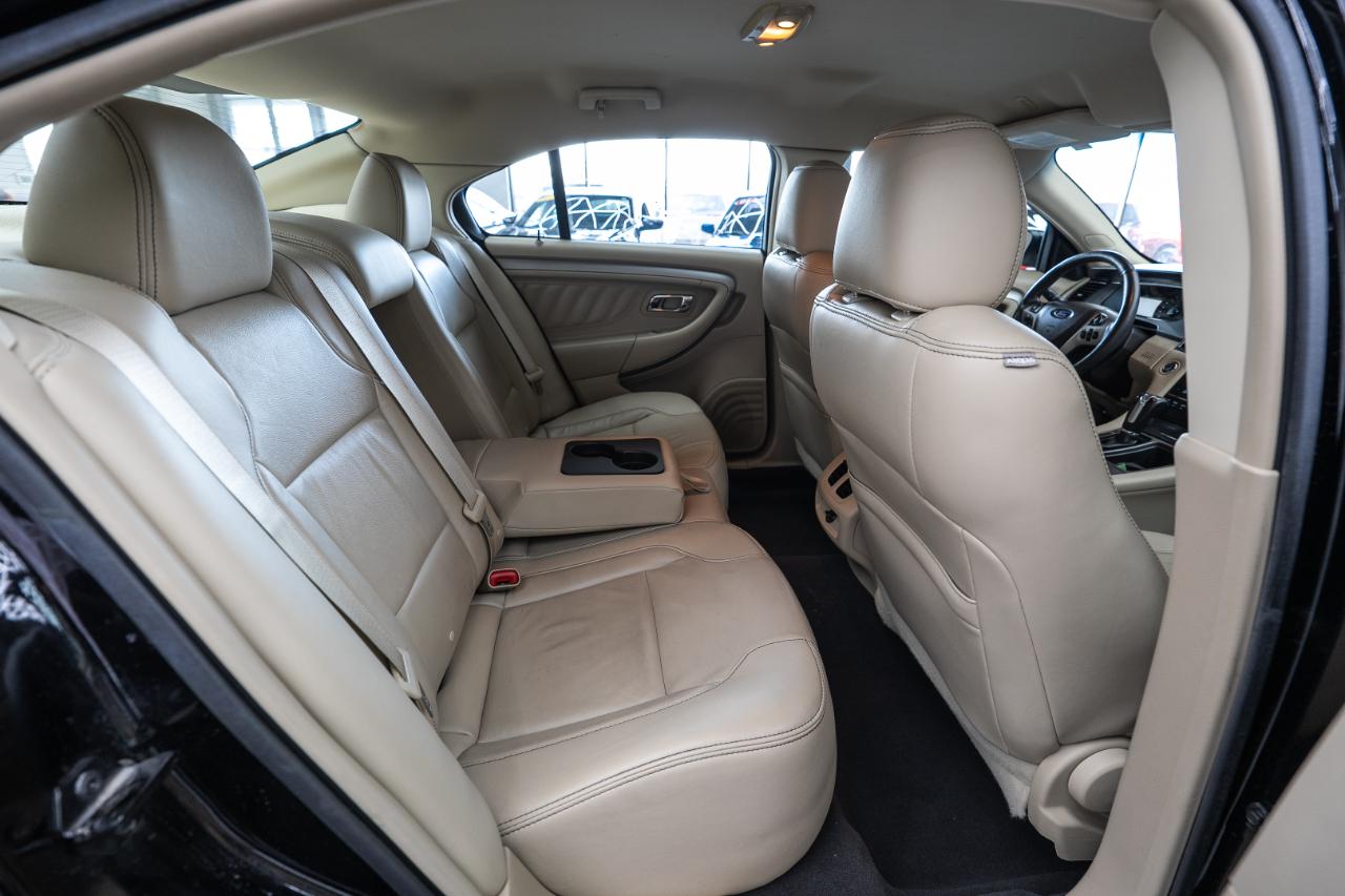 Ford Taurus SEL FWD 2018