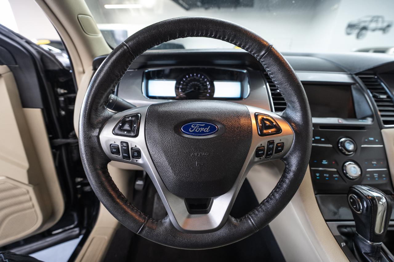 Ford Taurus SEL FWD 2018
