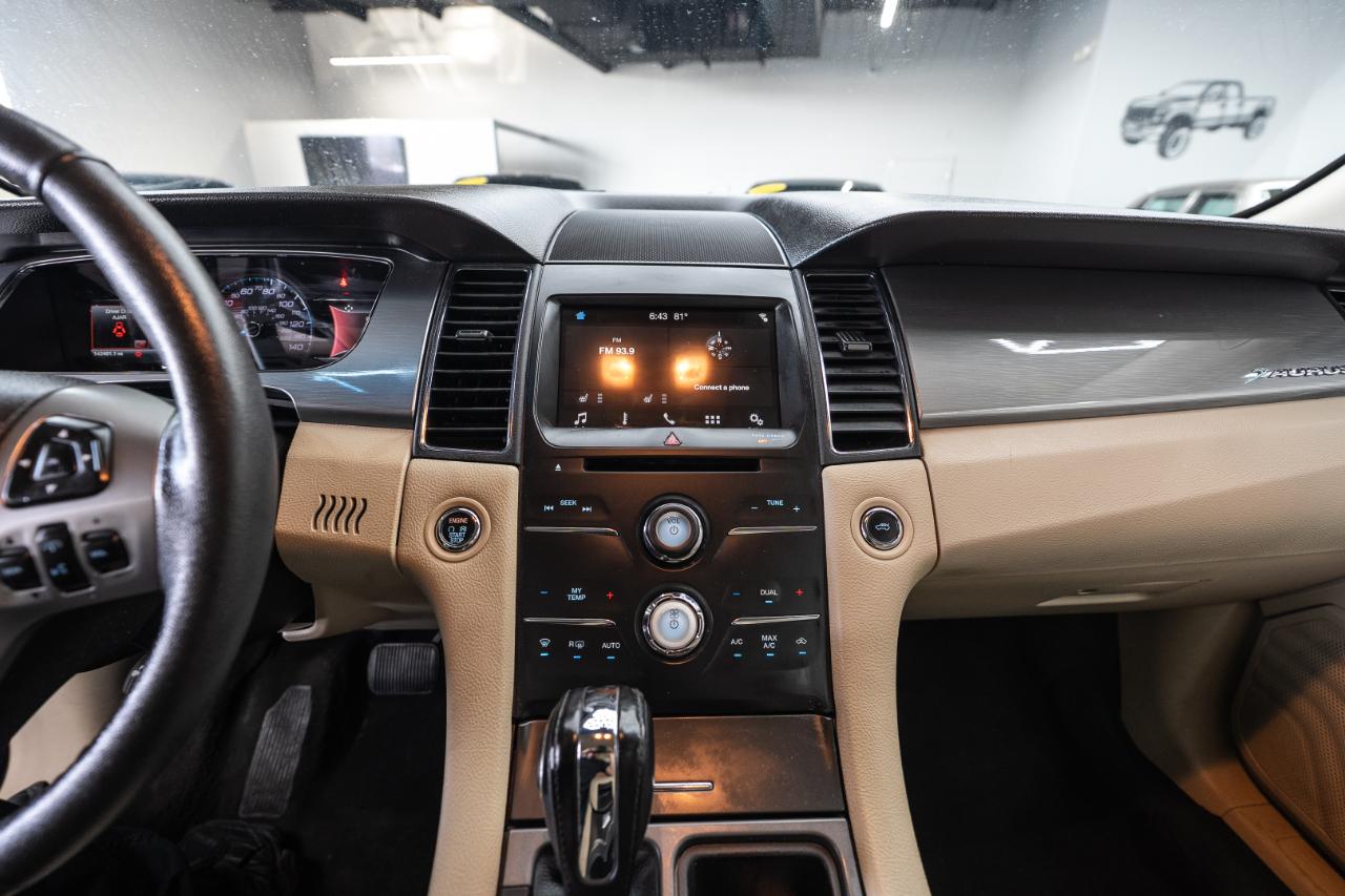 Ford Taurus SEL FWD 2018