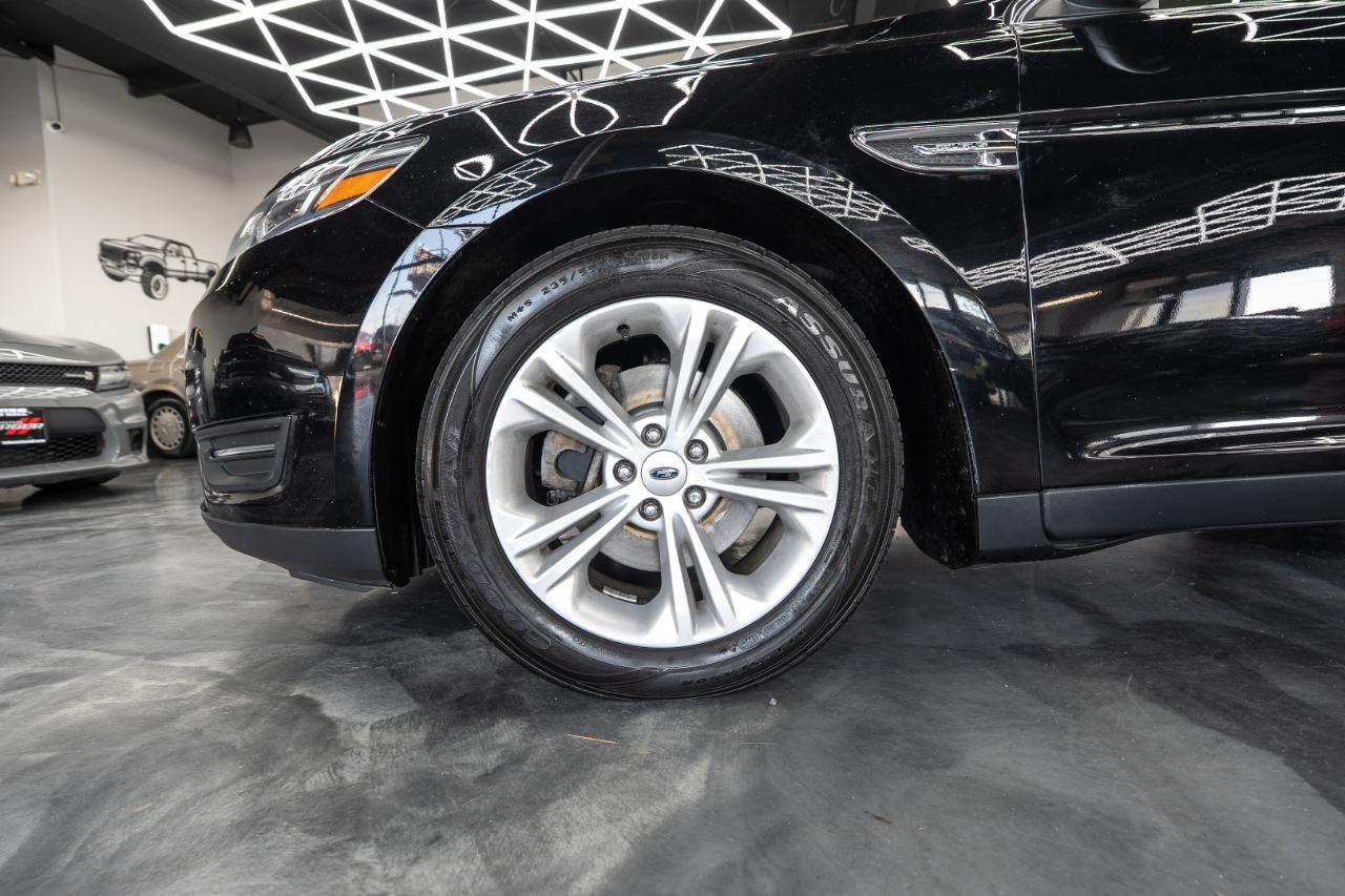 Ford Taurus SEL FWD 2018