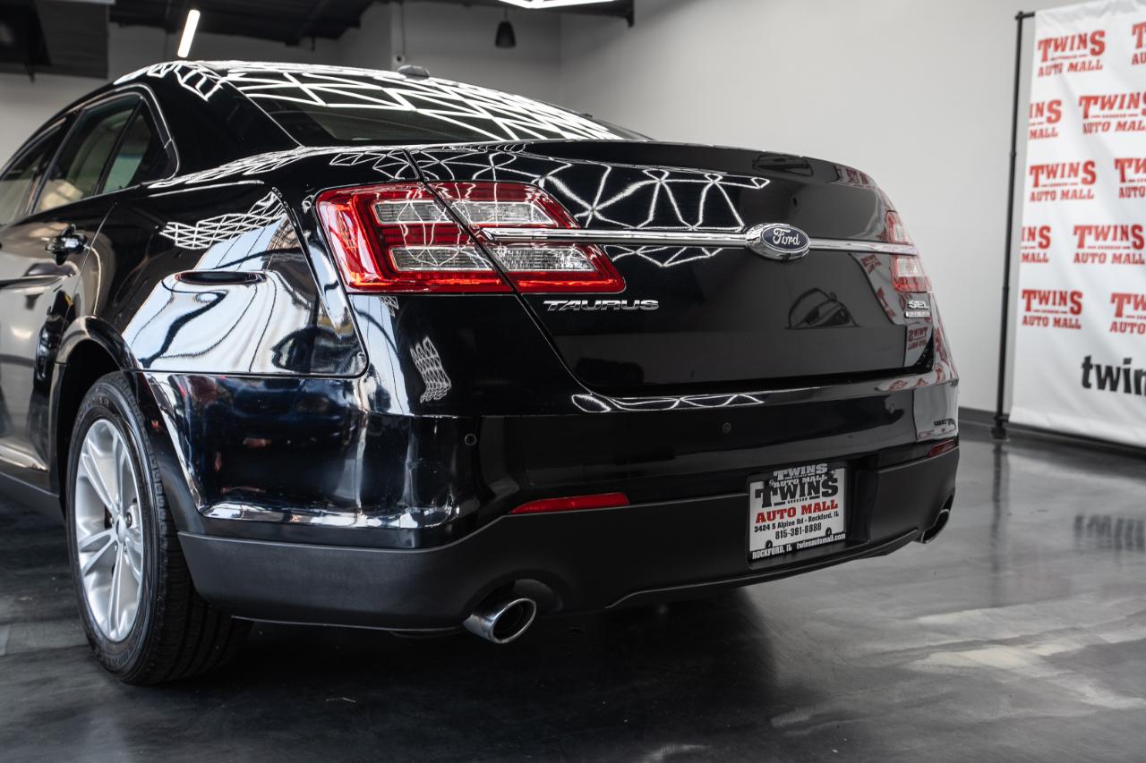 Ford Taurus SEL FWD 2018