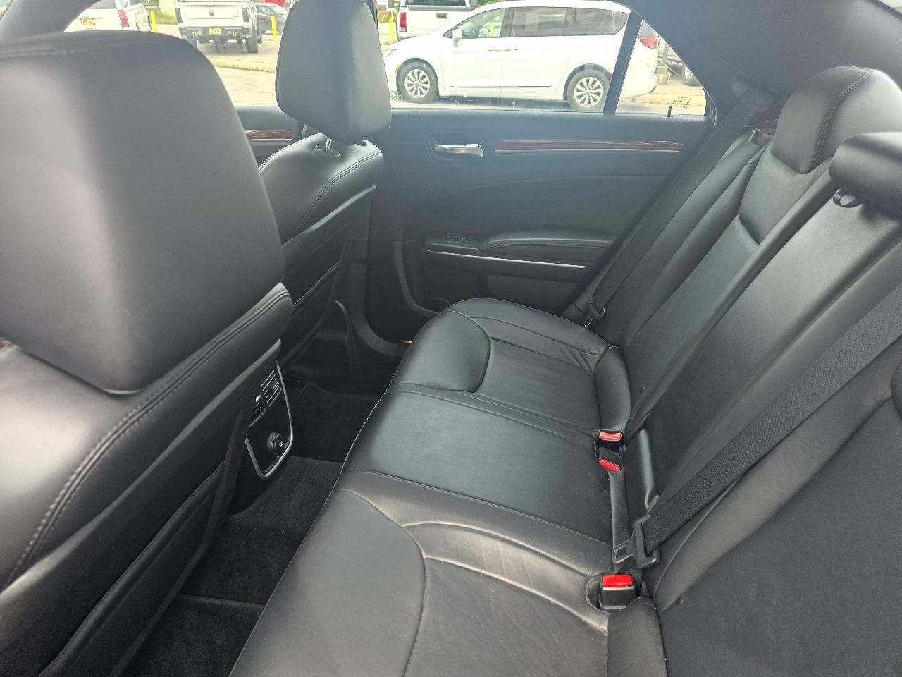 Chrysler 300 AWD 2014