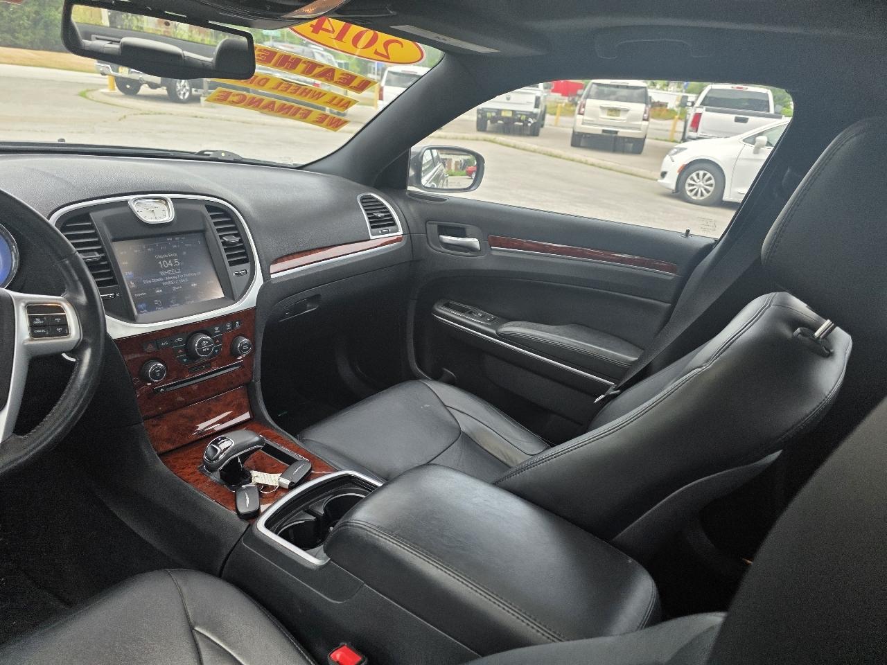 Chrysler 300 AWD 2014