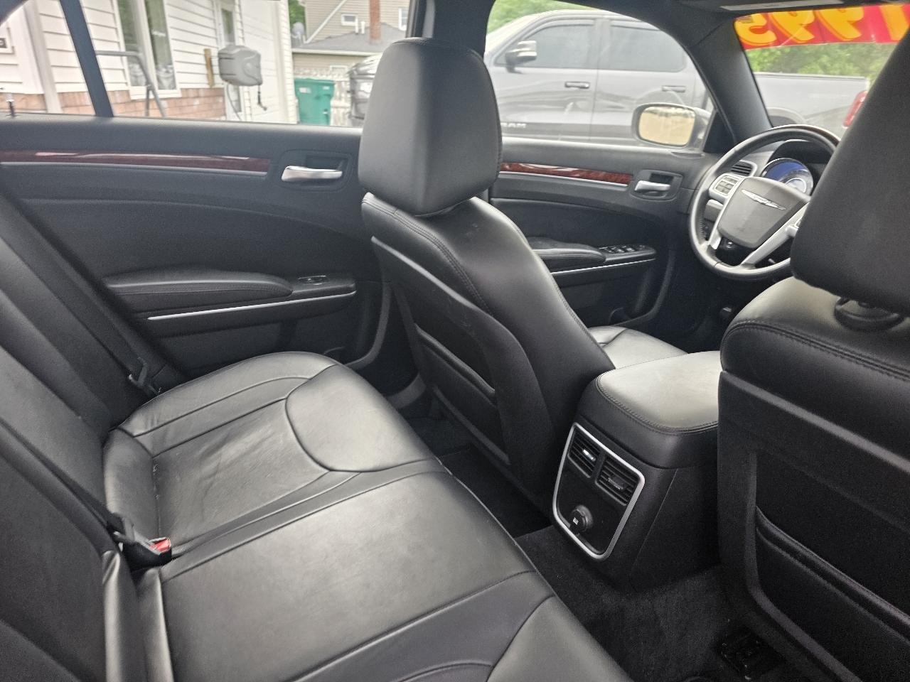 Chrysler 300 AWD 2014