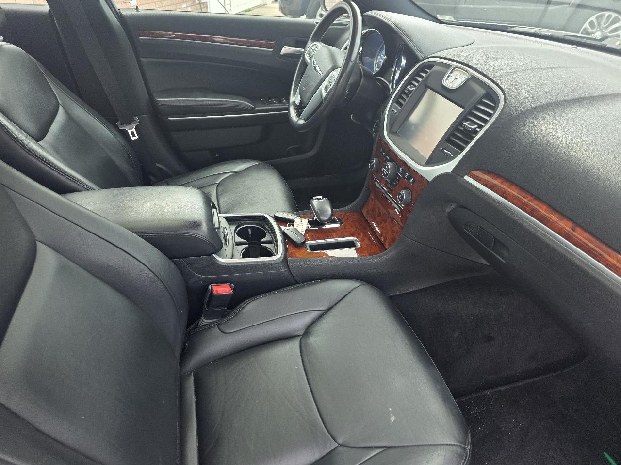 Chrysler 300 AWD 2014