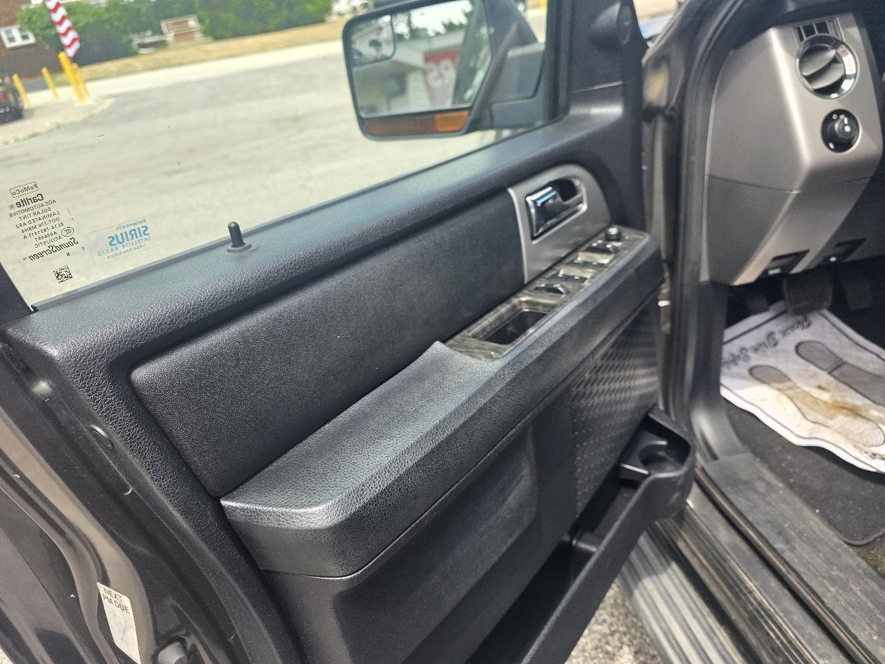Ford Expedition EL Limited 4WD 2017