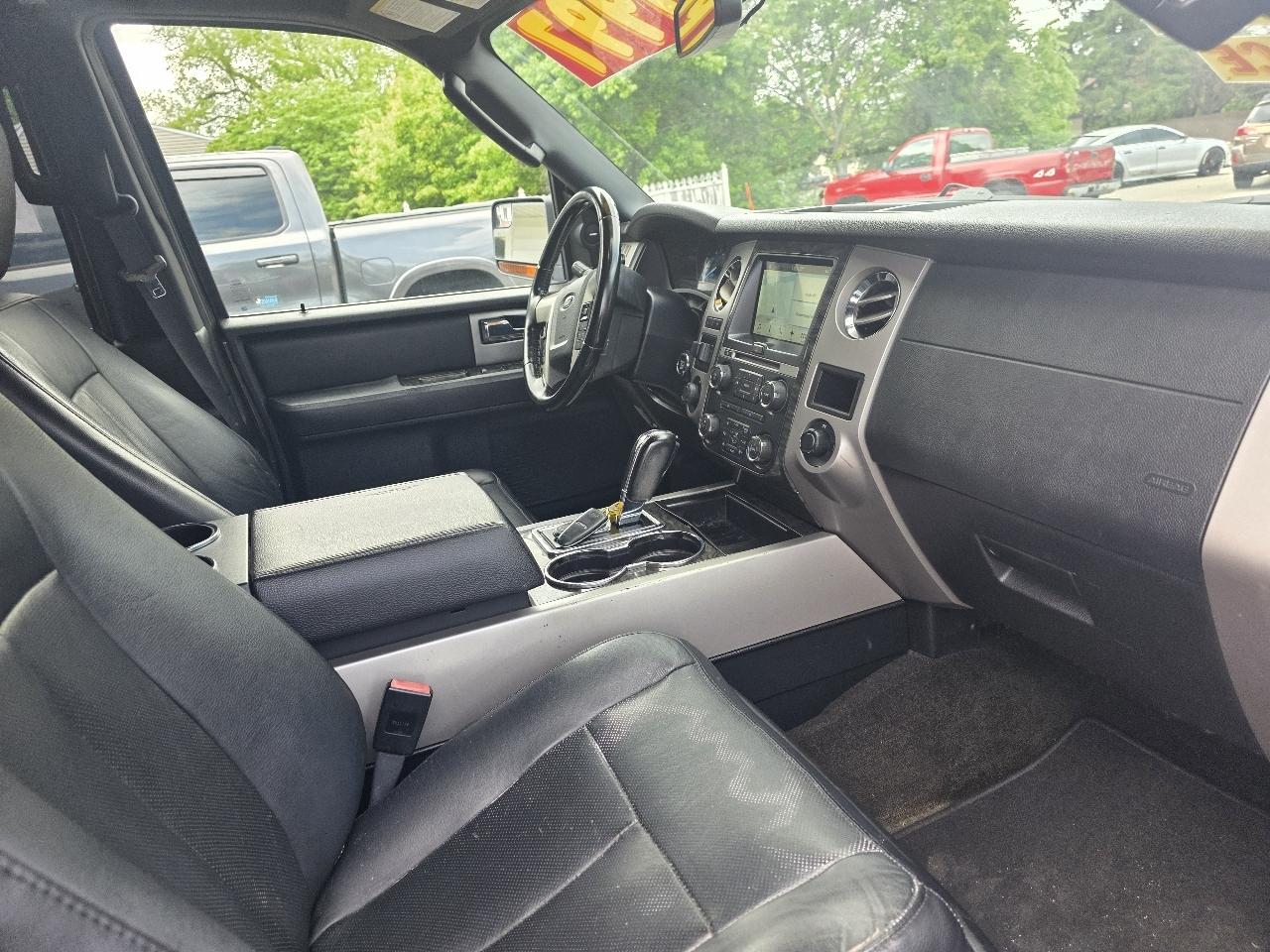 Ford Expedition EL Limited 4WD 2017