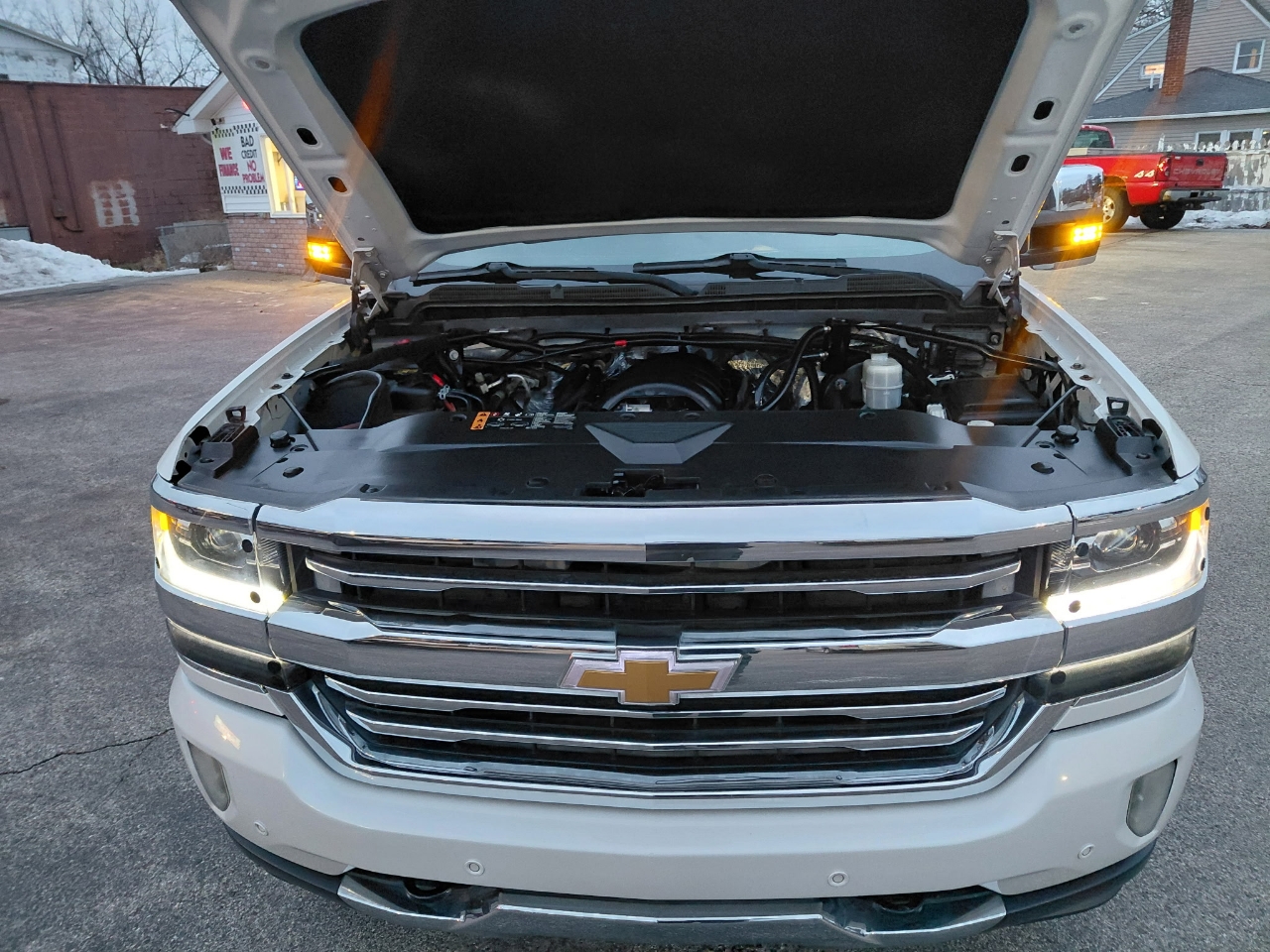 Chevrolet Silverado 1500 High Country Crew Cab Short Box 4WD 2017