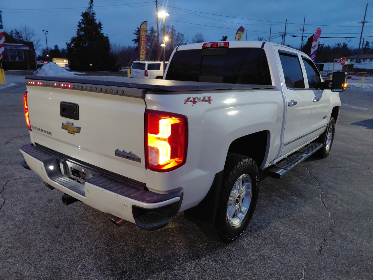 Chevrolet Silverado 1500 High Country Crew Cab Short Box 4WD 2017