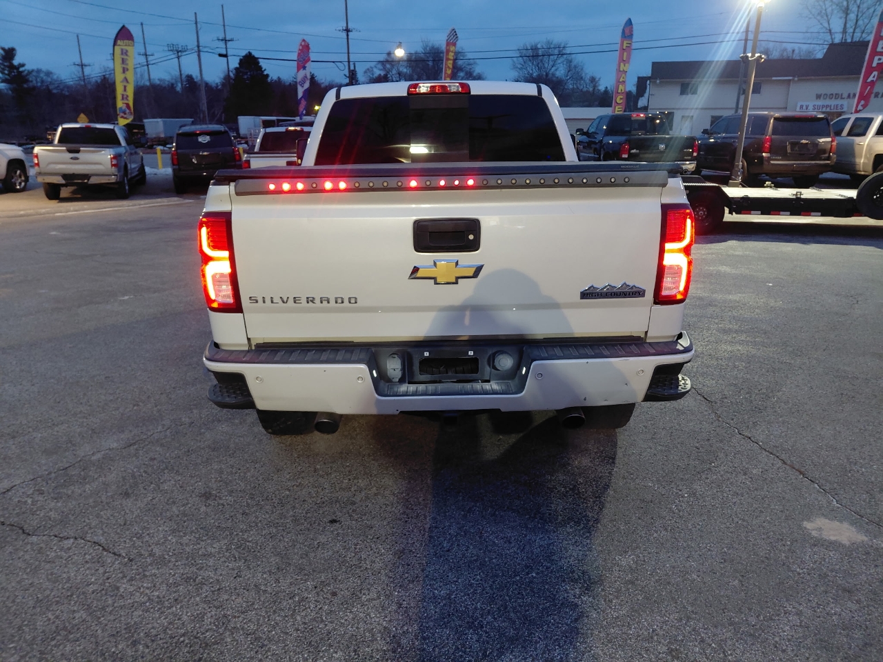 Chevrolet Silverado 1500 High Country Crew Cab Short Box 4WD 2017