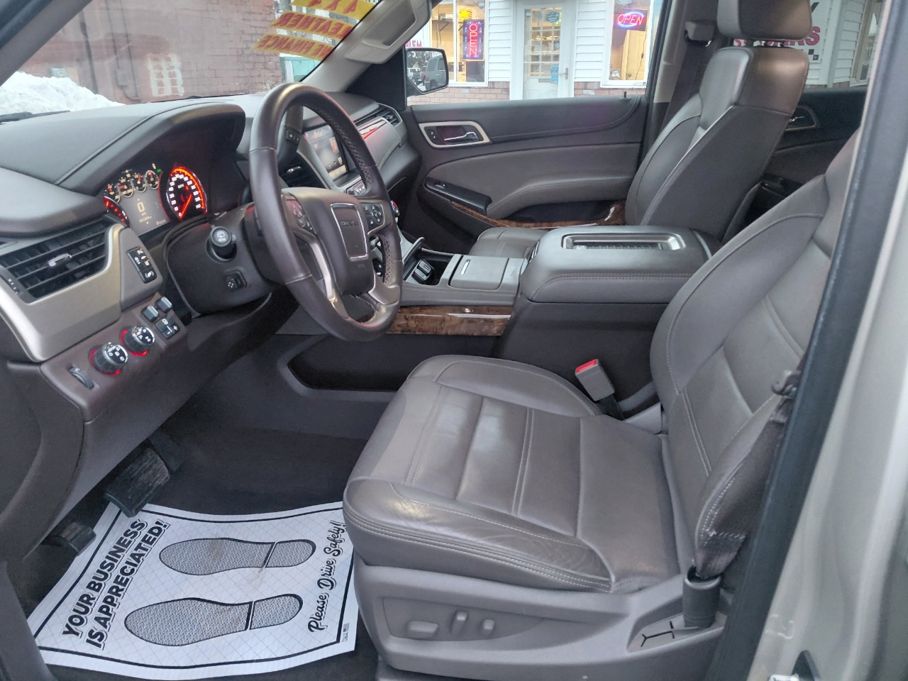GMC Yukon Denali XL 4WD 2015