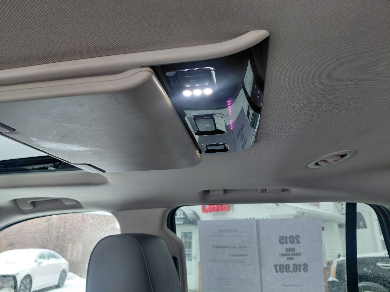 GMC Yukon Denali 4WD 2015