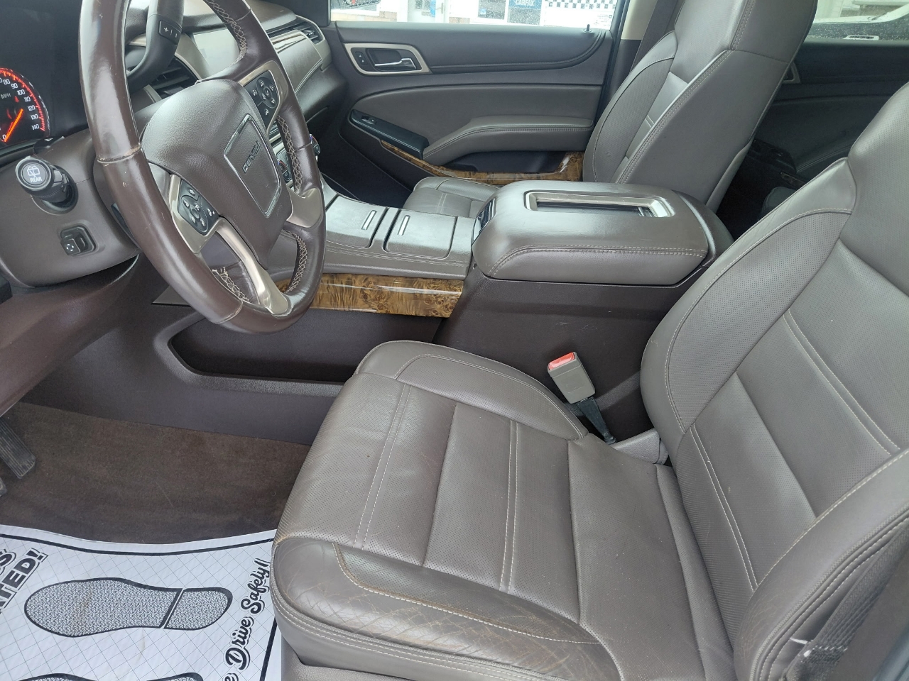 GMC Yukon Denali 4WD 2015