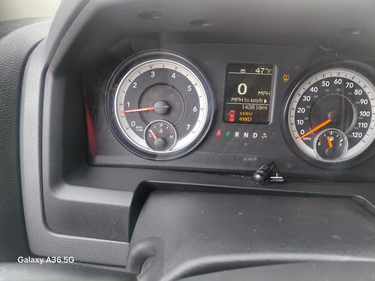 RAM 2500 ST Crew Cab SWB 4WD 2014