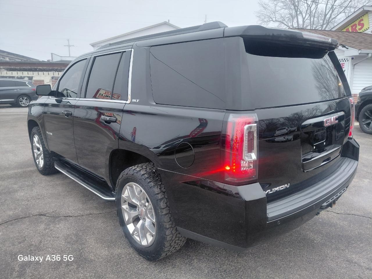 GMC Yukon SLT 4WD 2015