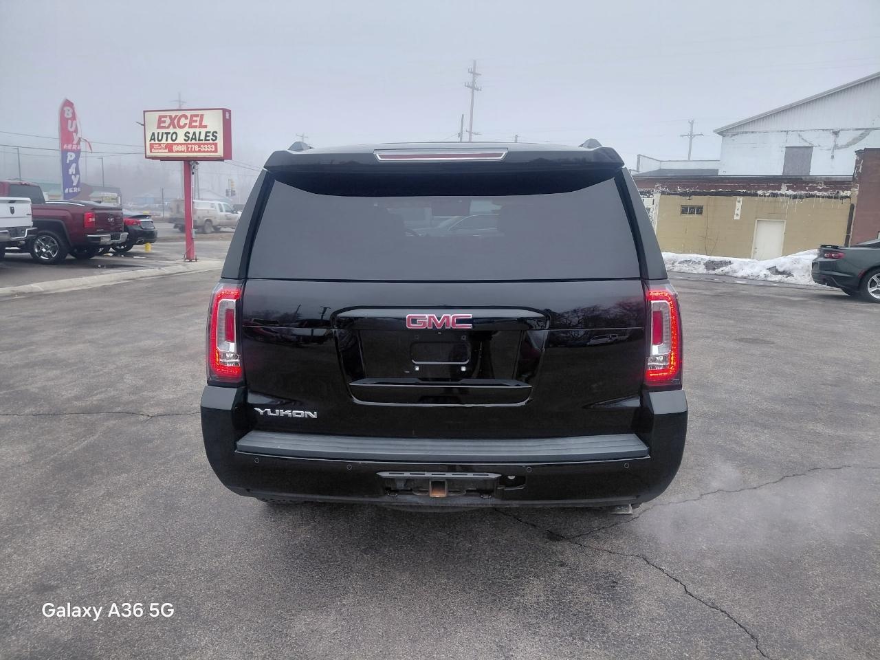 GMC Yukon SLT 4WD 2015