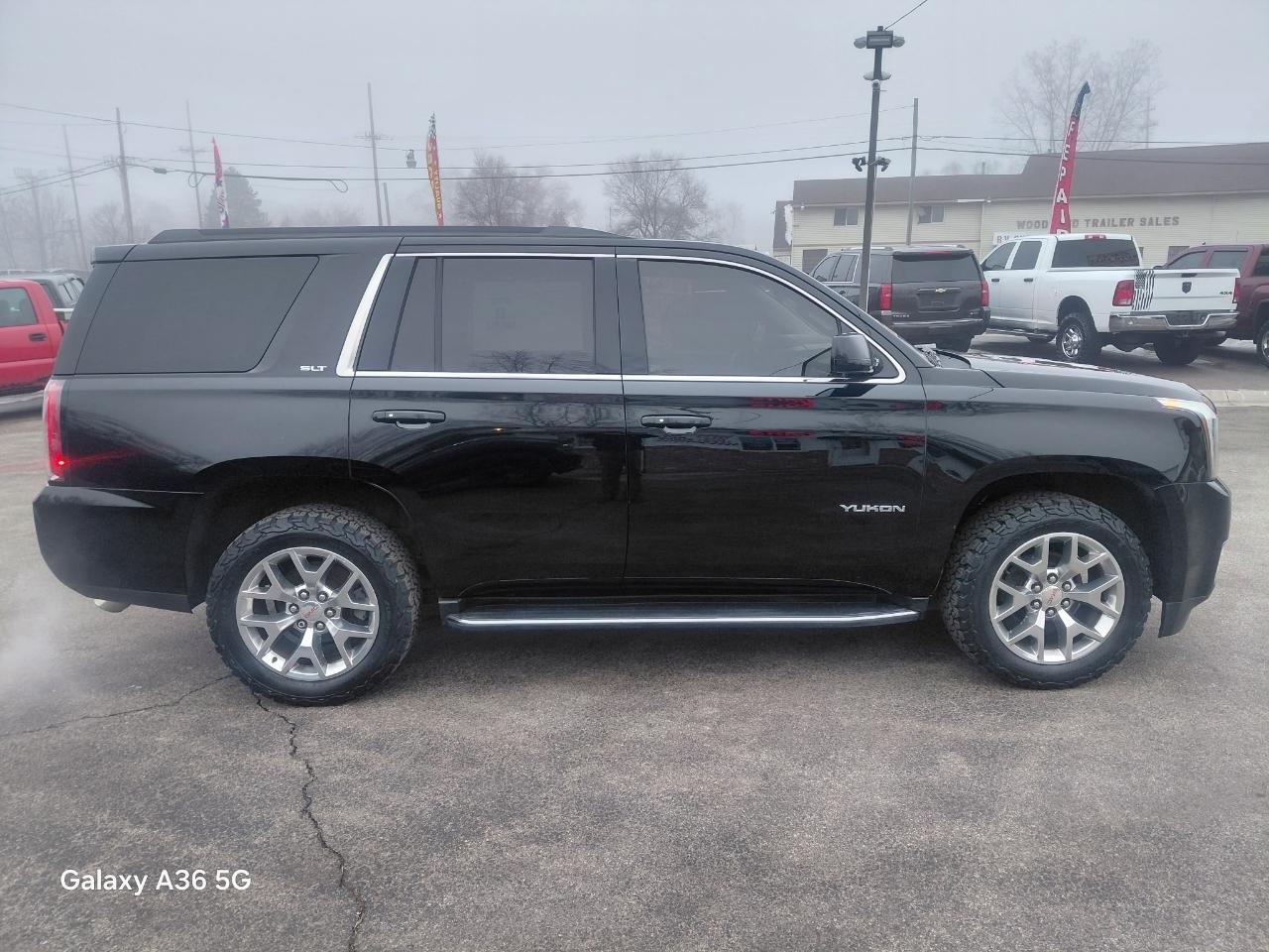 GMC Yukon SLT 4WD 2015