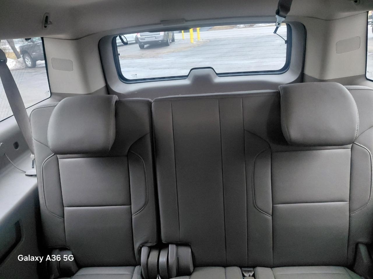 Chevrolet Suburban LT 1500 4WD 2015