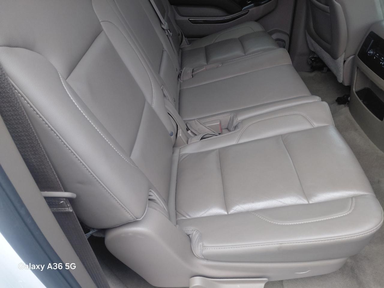 Chevrolet Suburban LT 1500 4WD 2015