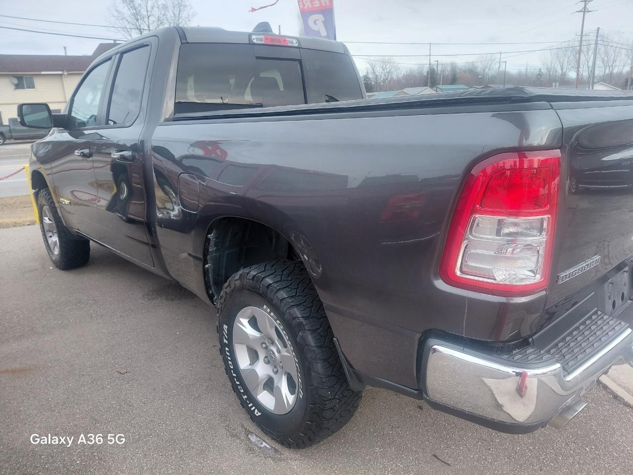 RAM 1500 Big Horn Quad Cab 4WD 2020