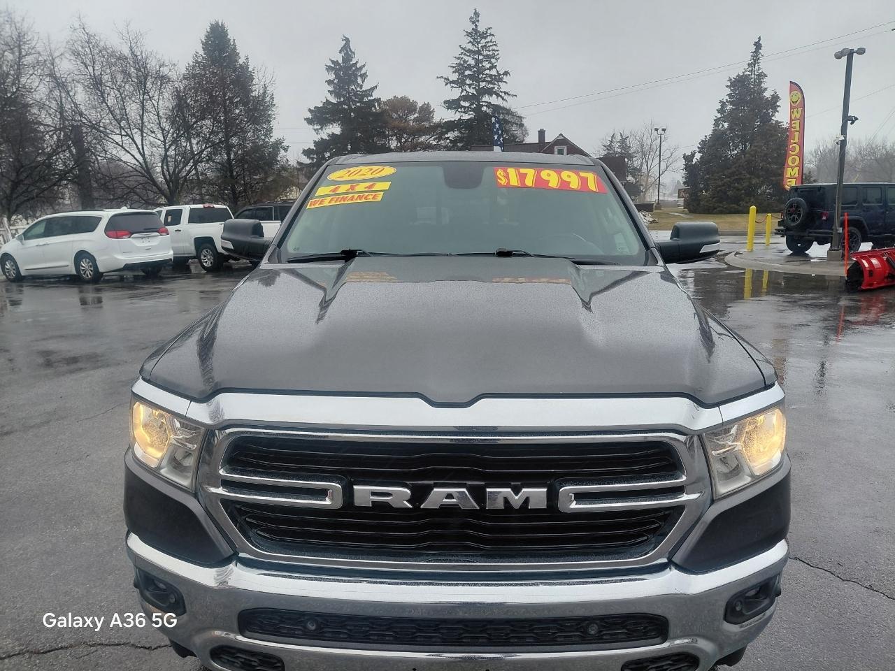 RAM 1500 Big Horn Quad Cab 4WD 2020