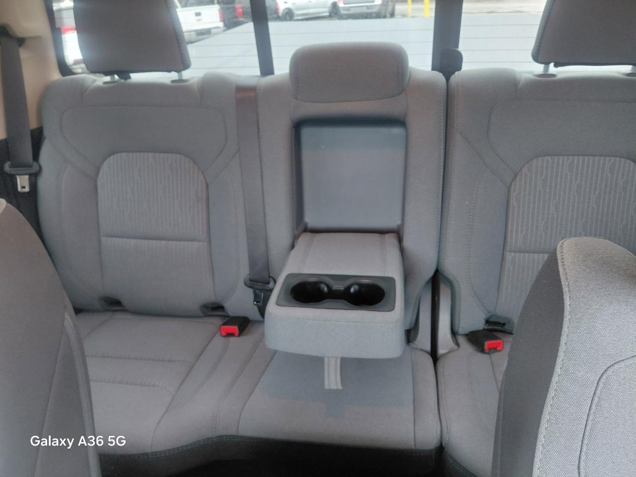 RAM 1500 Big Horn Quad Cab 4WD 2020