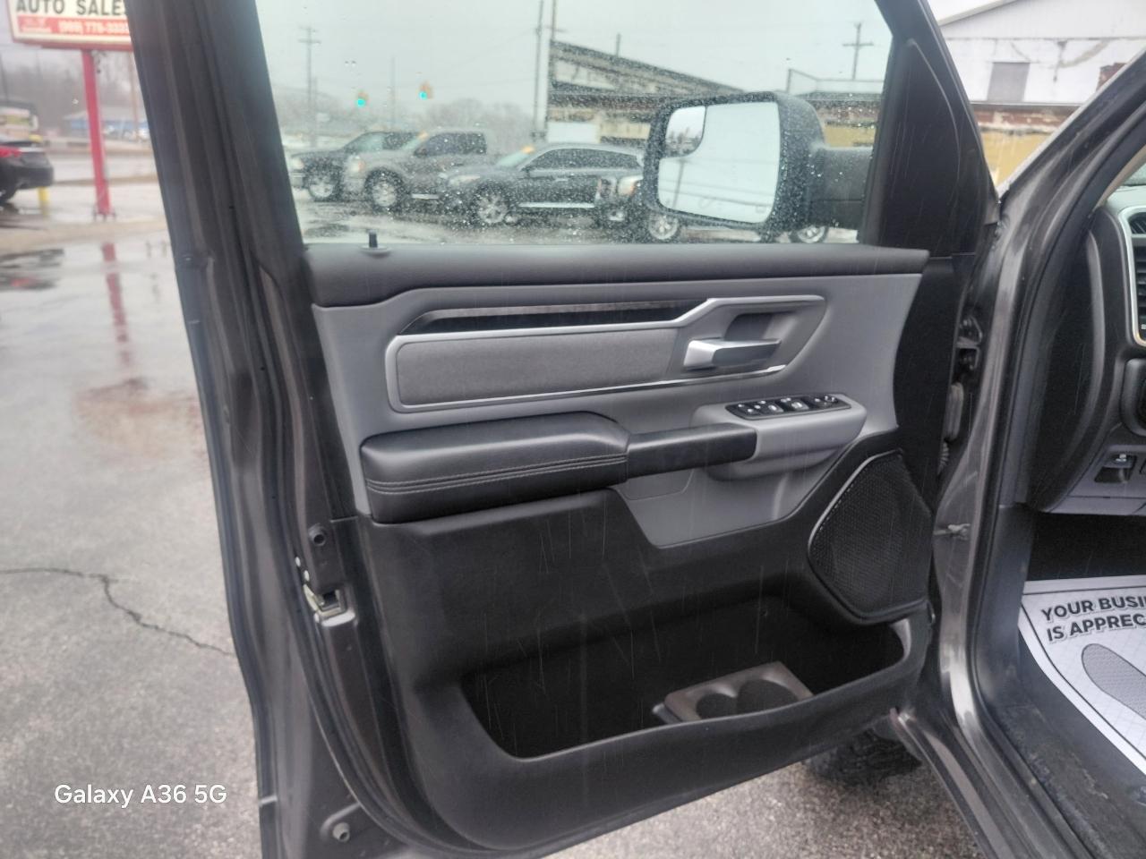 RAM 1500 Big Horn Quad Cab 4WD 2020