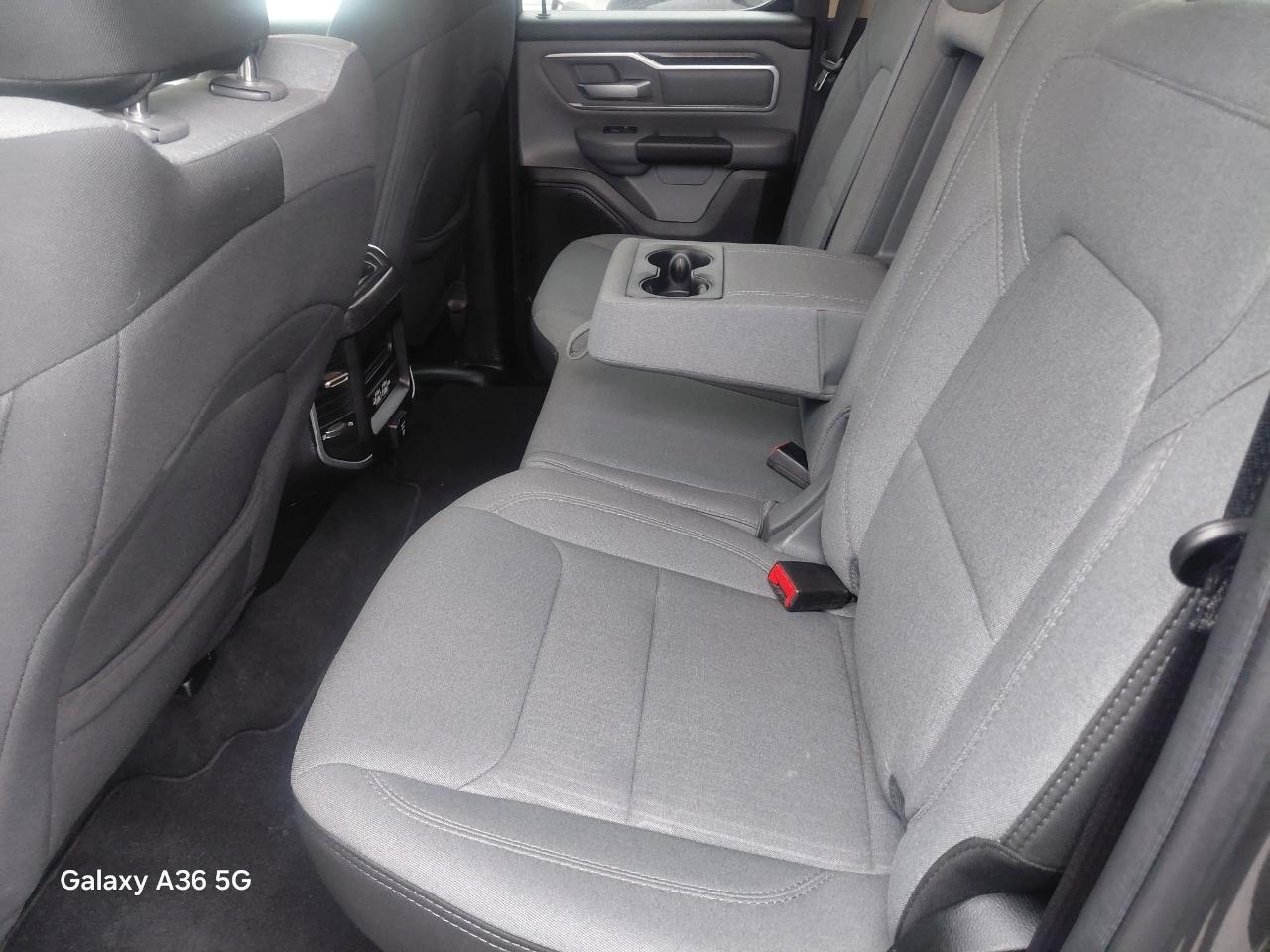 RAM 1500 Big Horn Quad Cab 4WD 2020