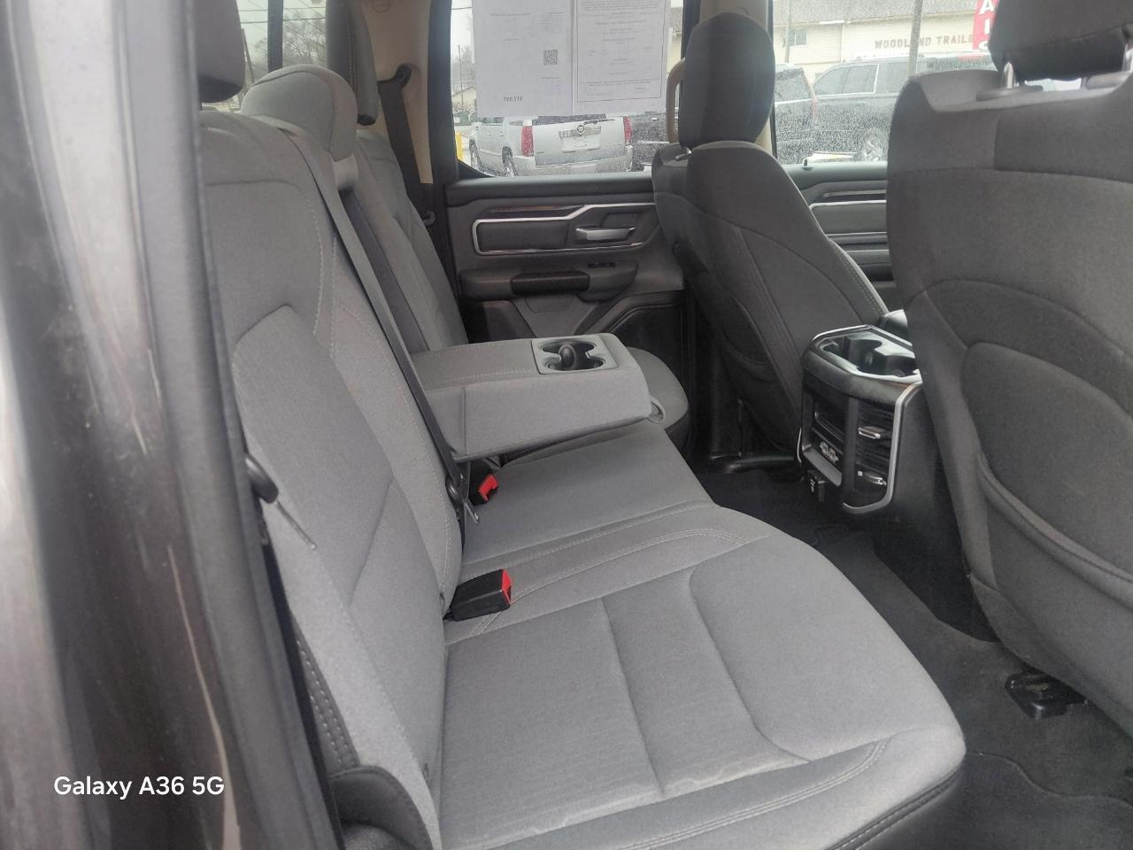 RAM 1500 Big Horn Quad Cab 4WD 2020