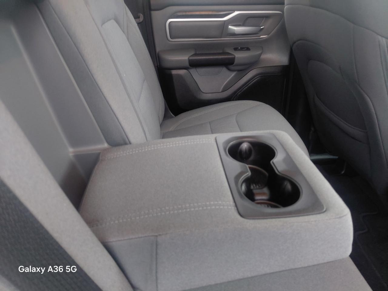 RAM 1500 Big Horn Quad Cab 4WD 2020