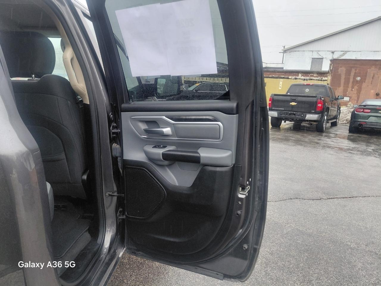 RAM 1500 Big Horn Quad Cab 4WD 2020