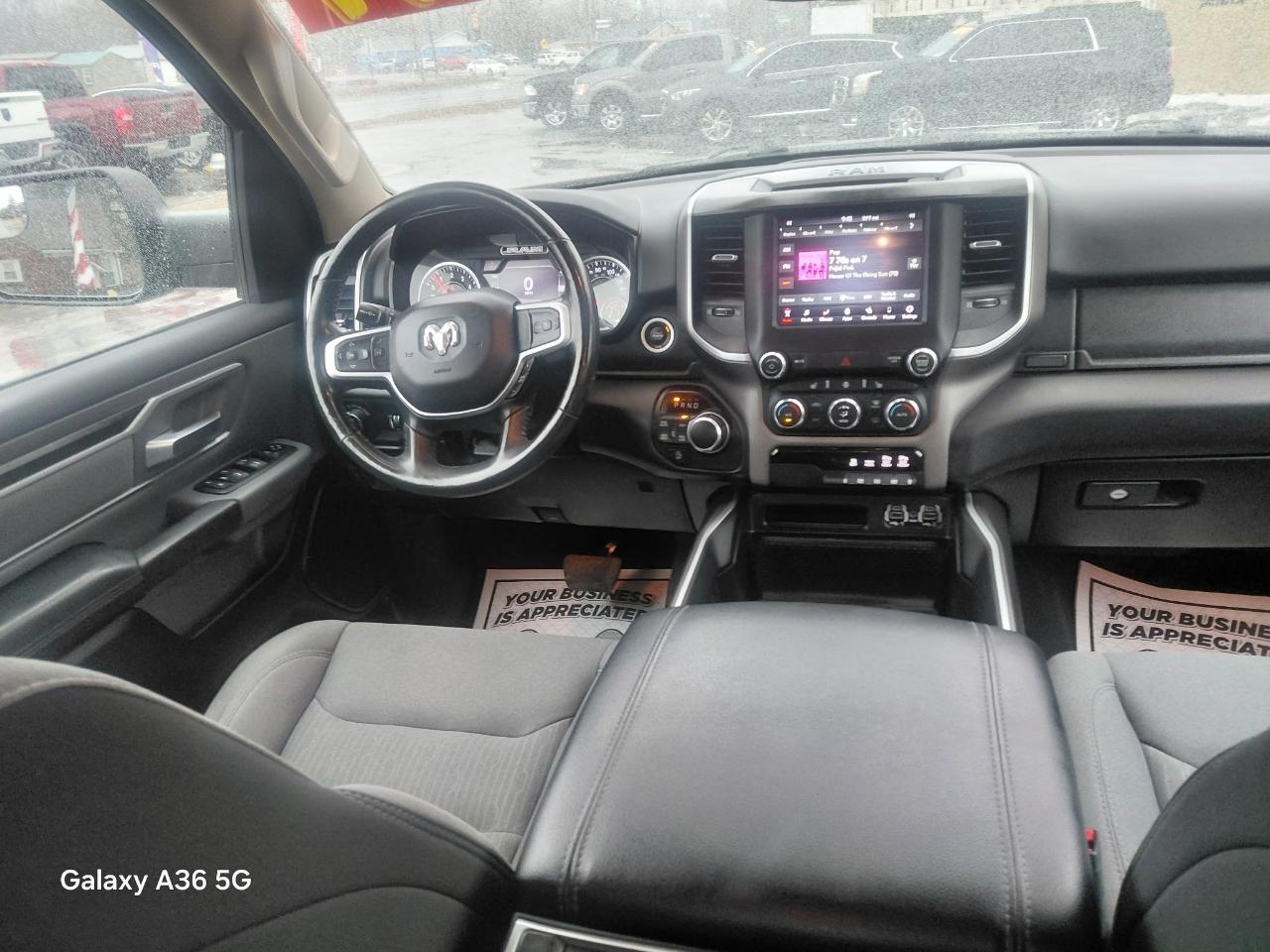 RAM 1500 Big Horn Quad Cab 4WD 2020