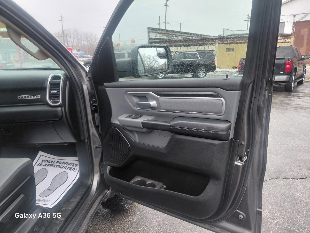 RAM 1500 Big Horn Quad Cab 4WD 2020