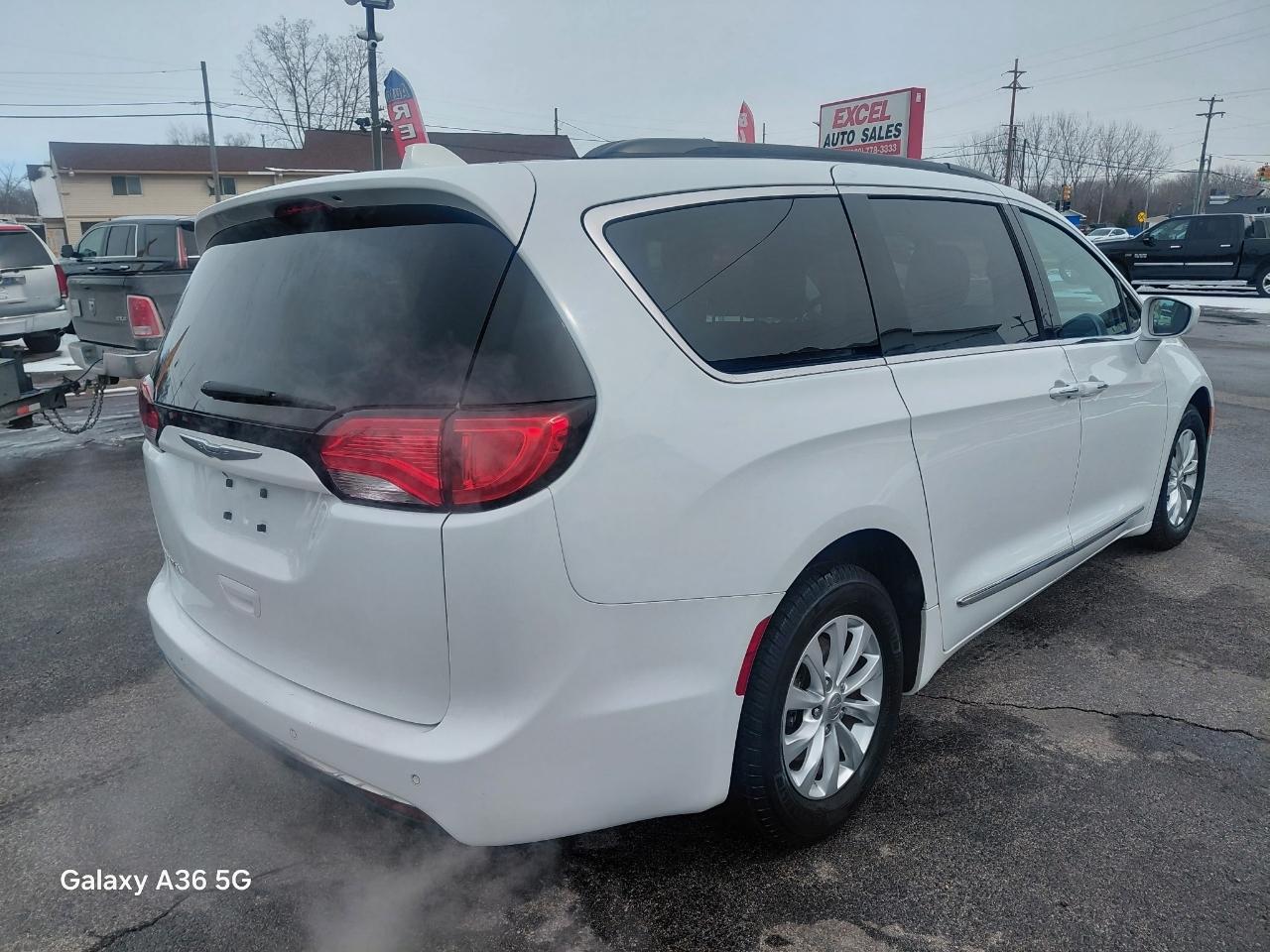 Chrysler Pacifica Touring-L 2017