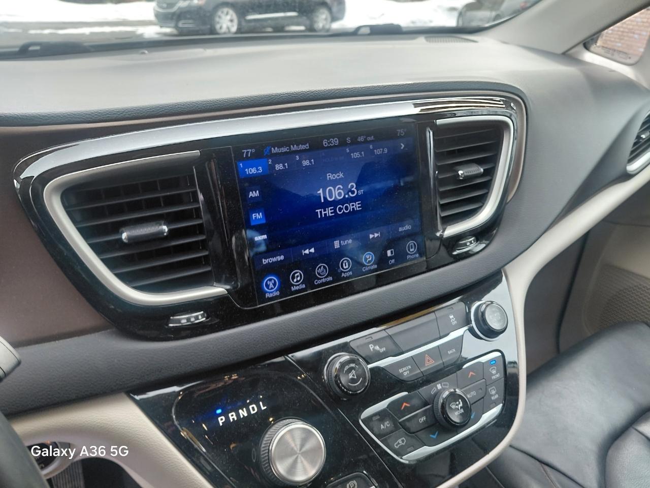 Chrysler Pacifica Touring-L 2017