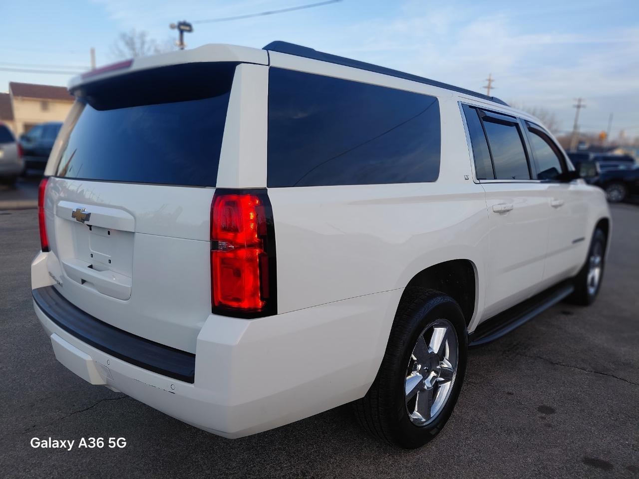 Chevrolet Suburban LT 4WD 2018