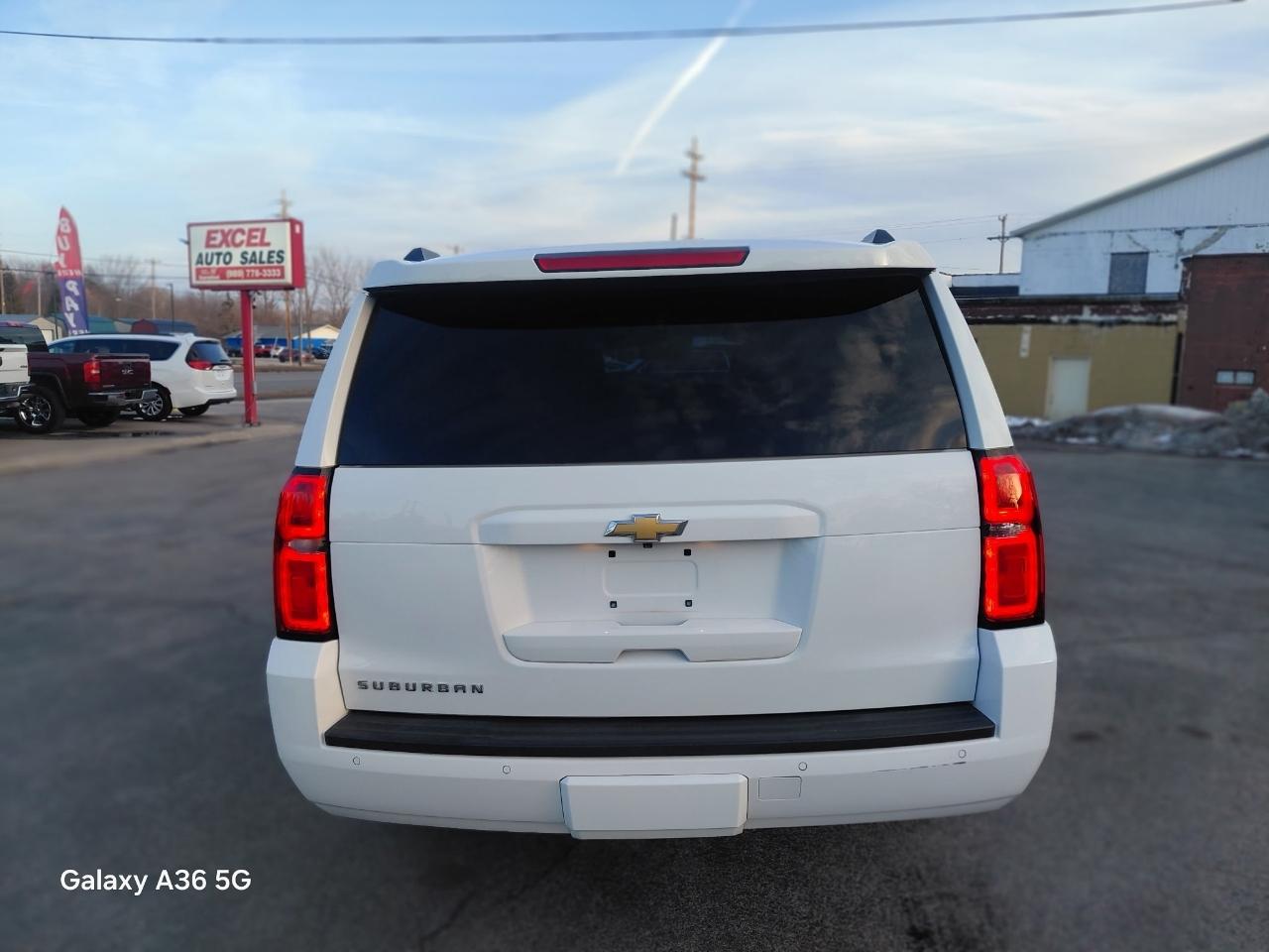 Chevrolet Suburban LT 4WD 2018