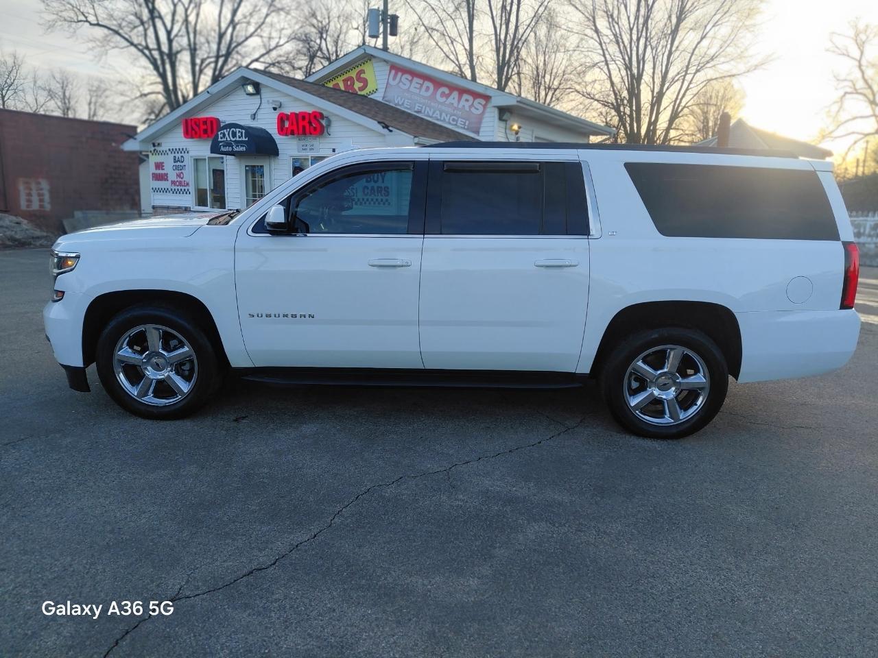 Chevrolet Suburban LT 4WD 2018