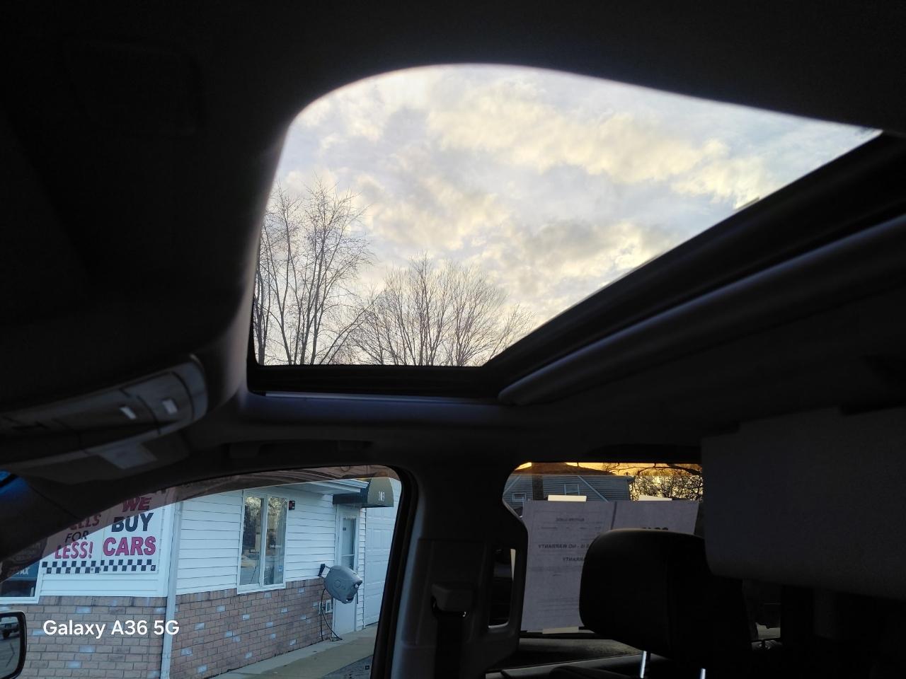 Chevrolet Suburban LT 4WD 2018