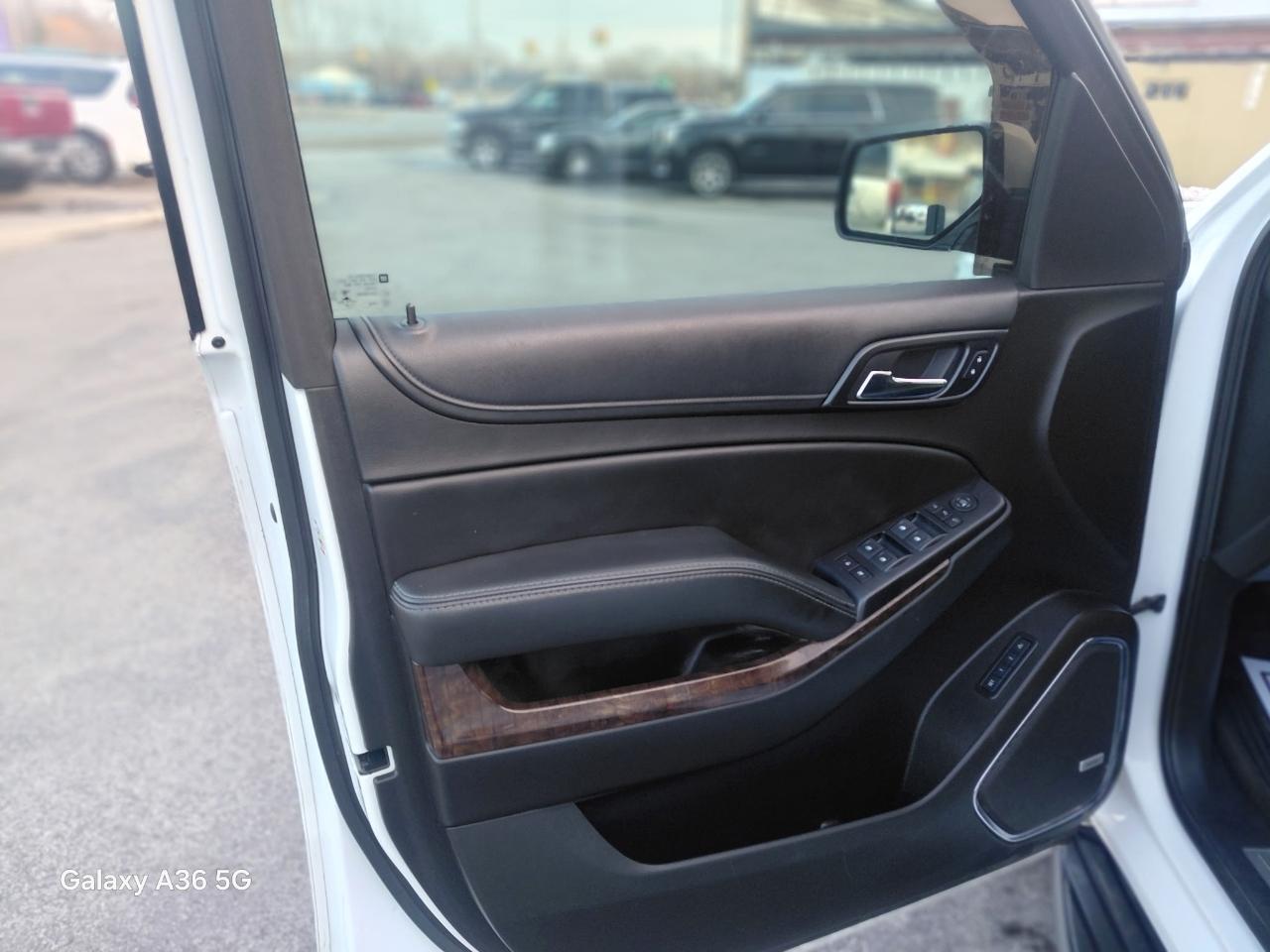 Chevrolet Suburban LT 4WD 2018