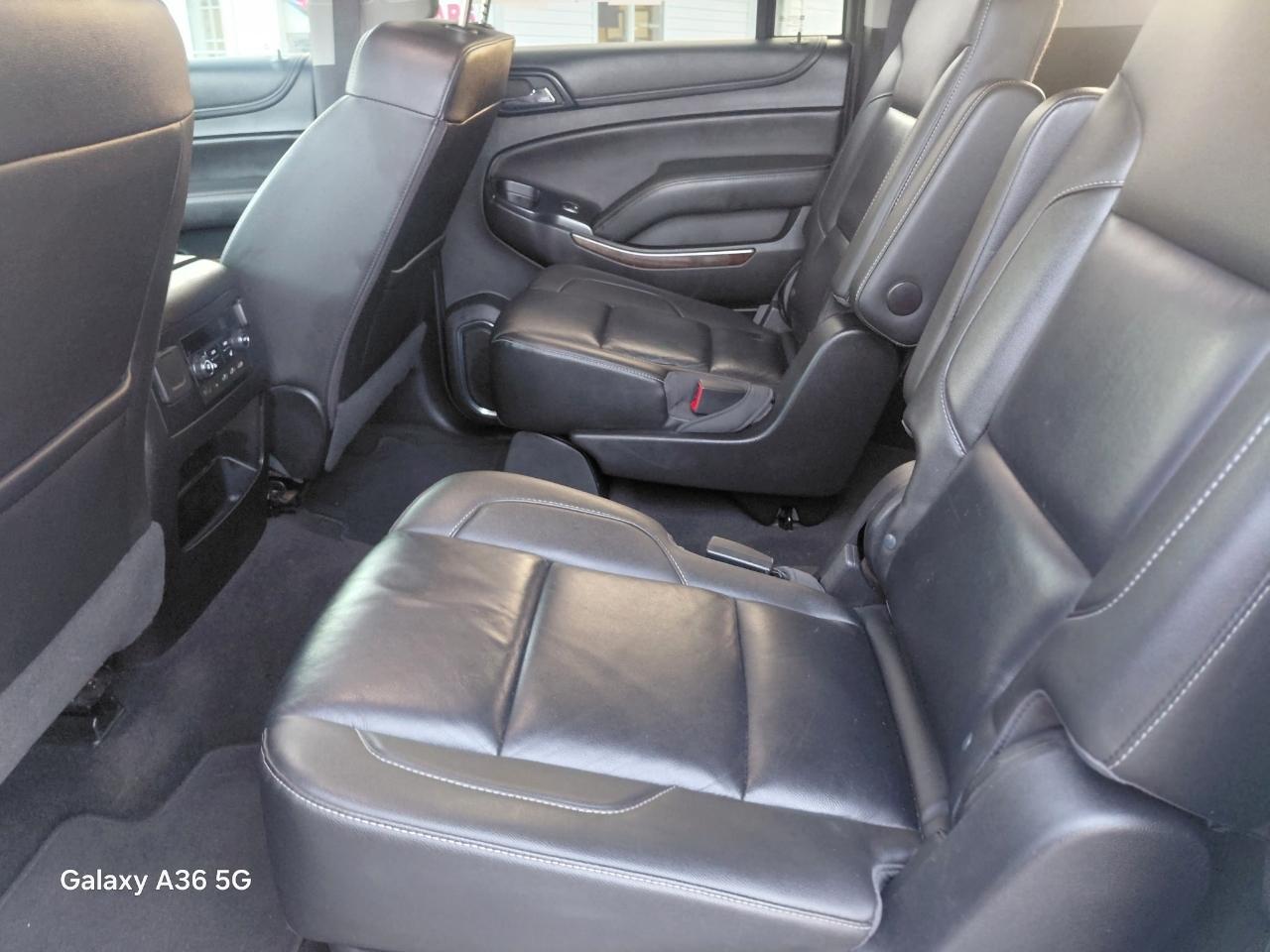 Chevrolet Suburban LT 4WD 2018