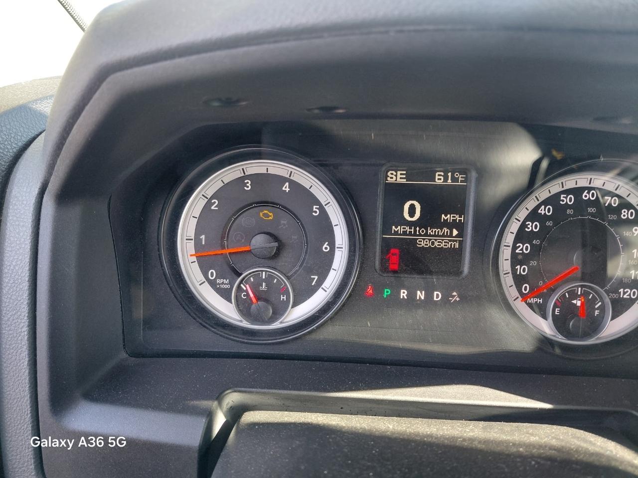 RAM 2500 SLT Crew Cab SWB 4WD 2014