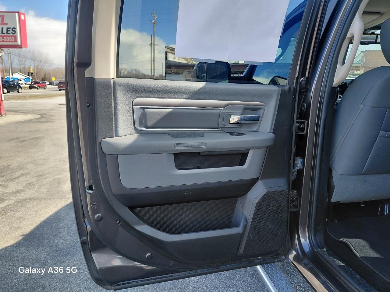 RAM 2500 SLT Crew Cab SWB 4WD 2014