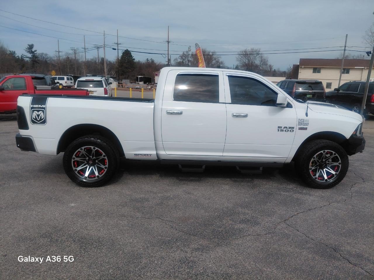 RAM 1500 Sport Crew Cab LWB 4WD 2014